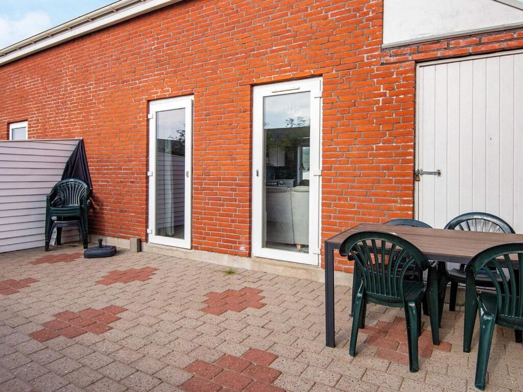 6 Person Holiday Home In R M Sønderby Extérieur photo