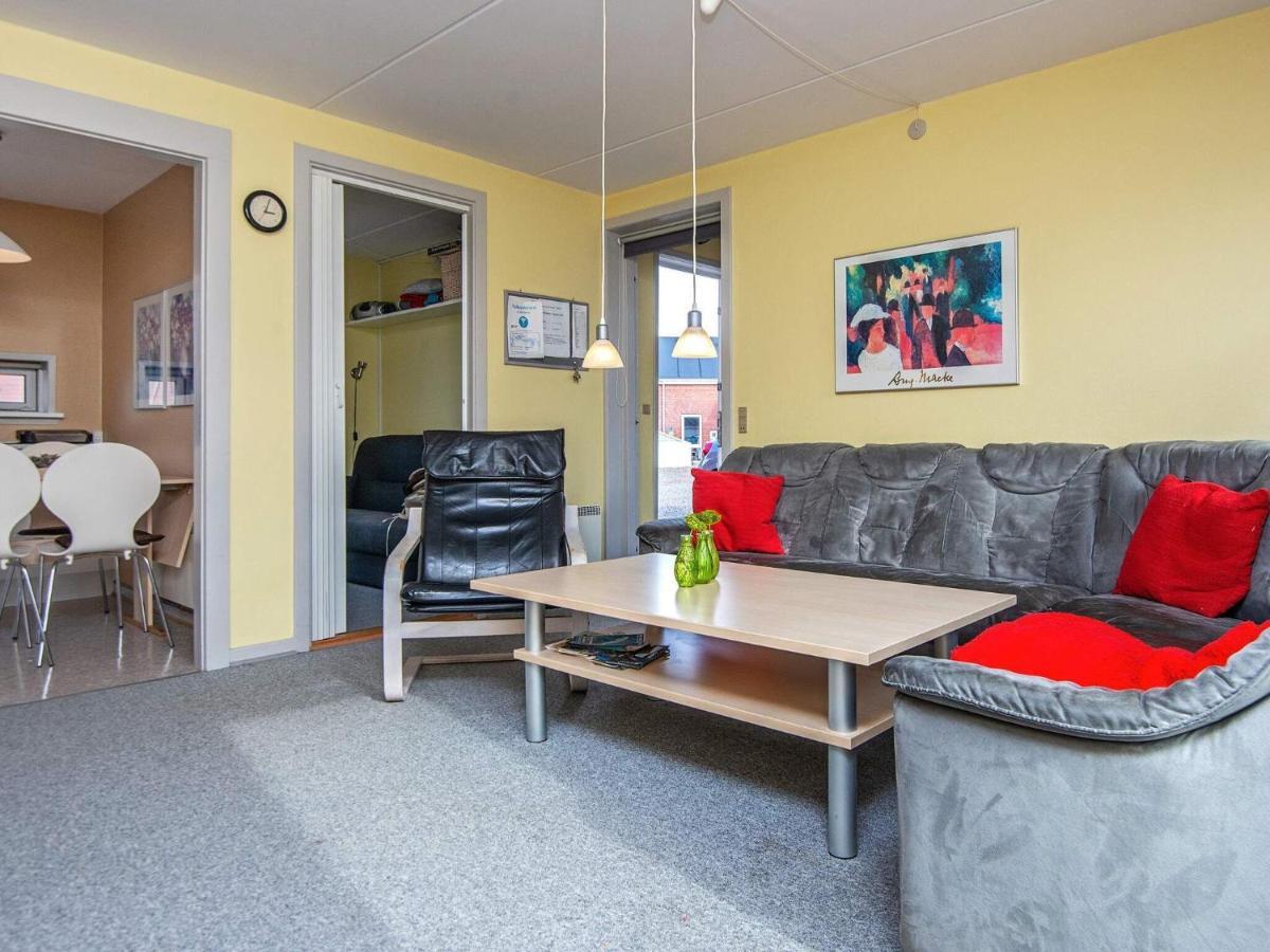 6 Person Holiday Home In R M Sønderby Extérieur photo